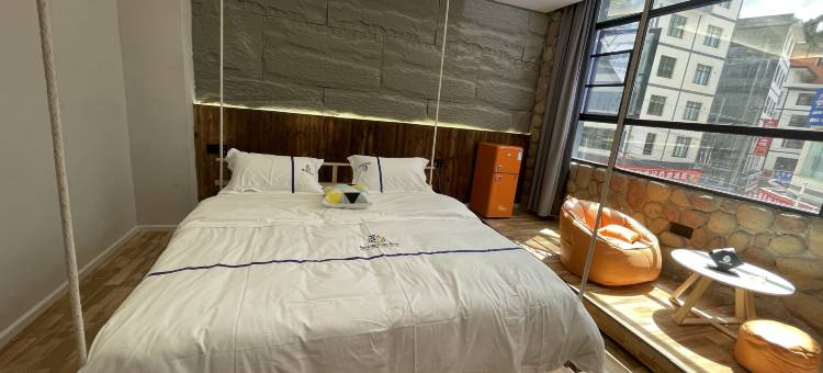 智佳多功能酒店(安龙店)图片