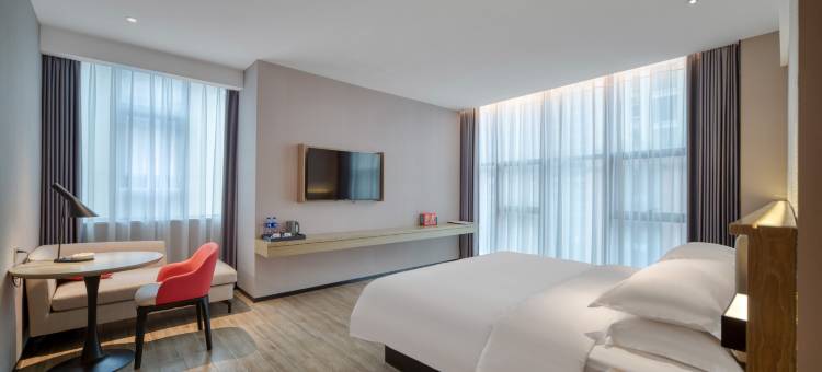 柏曼酒店(河池职教中心状元店)图片