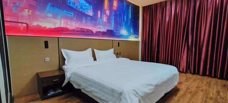 春海假日酒店图片