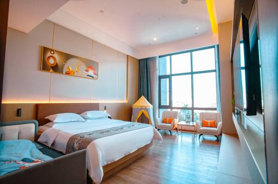 汇枫智能酒店(雍晟财智广场店)