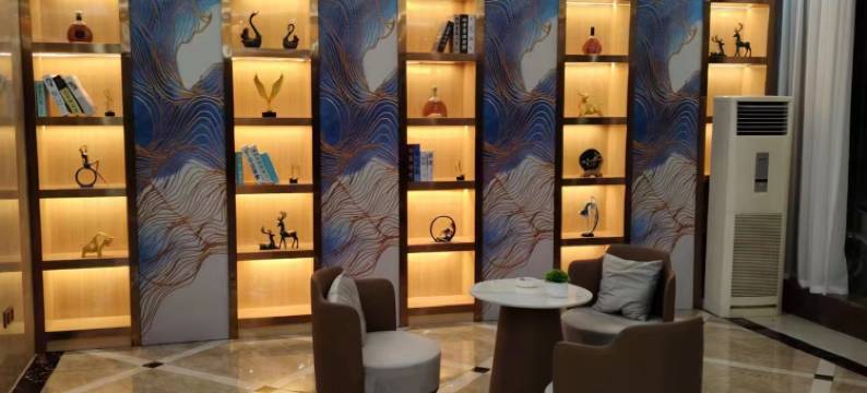 兴宁丽湾酒店(兴一广场火车站店)图片