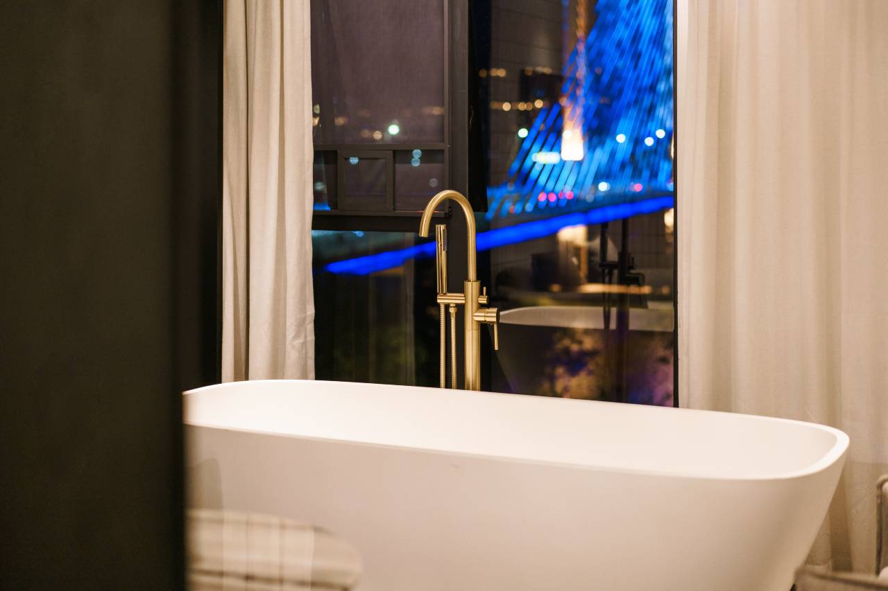 优范Plus·江景酒店(医科大一附院南湖公园店)图片