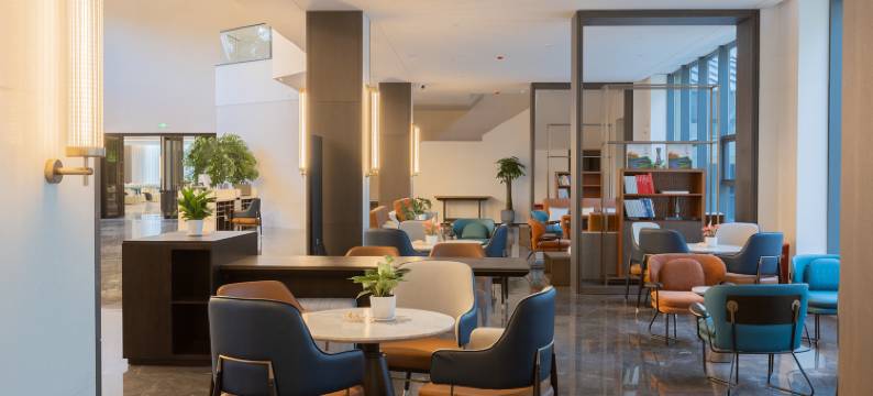 布尔津苏通假日酒店图片