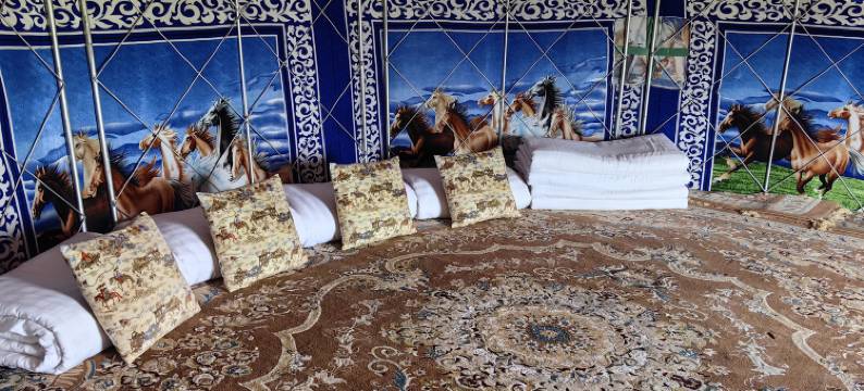 赛里木湖山居民宿图片