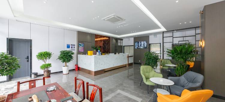 拉萨雅逸酒店(万达广场店)图片