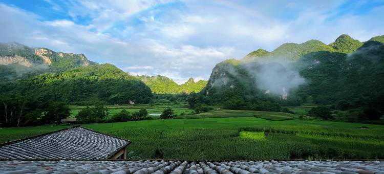 广南山隅桃花源酒店图片