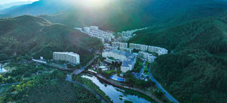 杭州鸬鸟希尔顿花园酒店图片