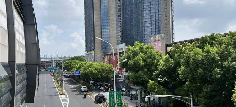 南京冰雪之恋影院式公寓(义乌美食街龙眠大道地铁站店)图片