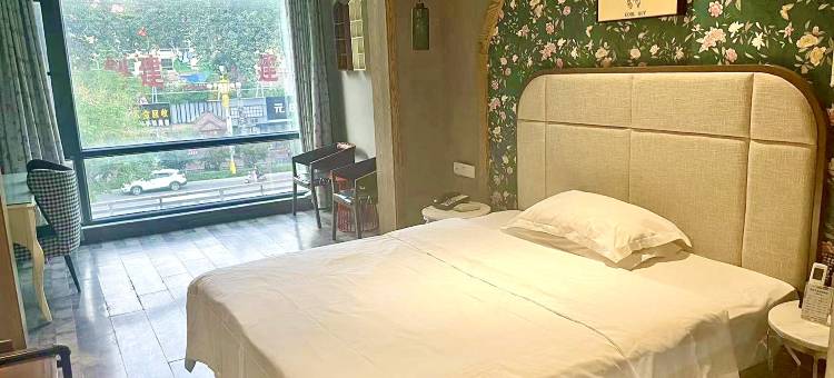 鹤壁轻居艺尚精品酒店图片