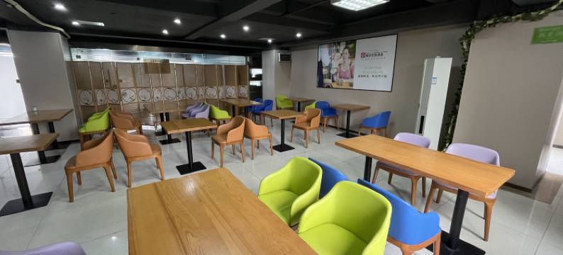 亚信电竞酒店(深圳宝安国际会展中心店)图片