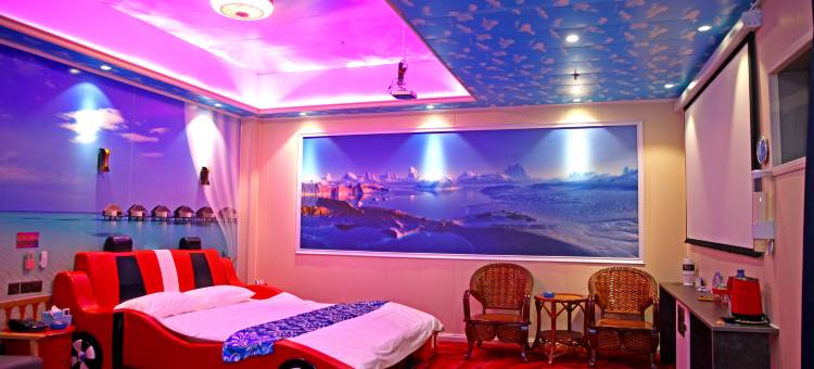 凤求凰主题酒店(新泰不夜城店)图片