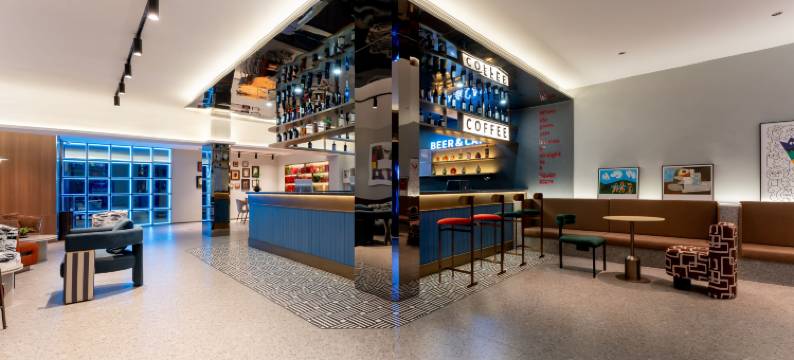 1027设计师酒店(济南泉城广场齐鲁医院店)图片
