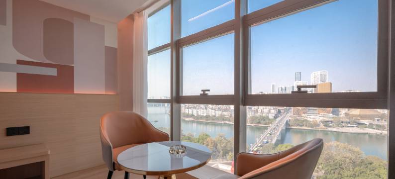 柏雅民宿(柳州银泰城店)图片