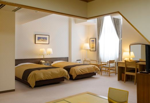 Edel Warme Hotel Overview