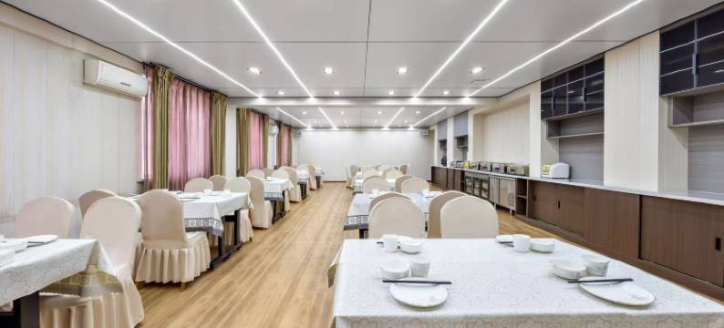 东湖绿岛商务酒店(保定东二环迎宾公园店)图片