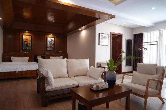 建水福兰客栈萃邸旅居