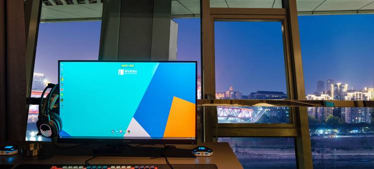 爱电竞酒店(重庆北滨一路鎏嘉码头店)图片