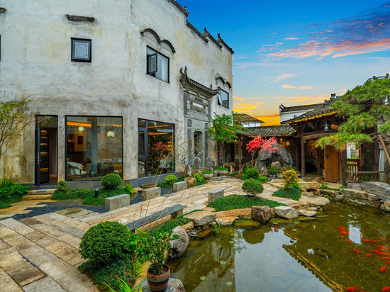 三间堂百年徽商俞家(婺源月亮湾店)