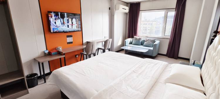 轻住·云朵酒店(新泰新汶汽车站店)图片