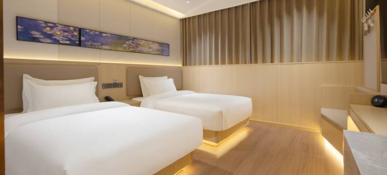 睡莲梦境酒店(林州太行大峡谷石板岩镇店)图片