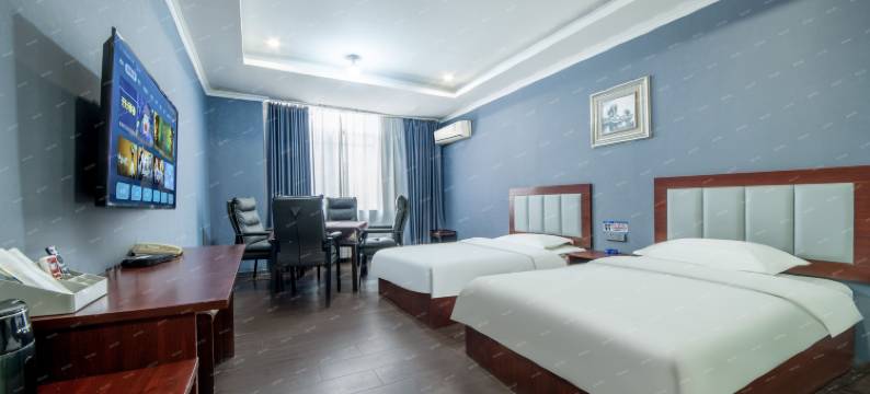 华彩酒店(财富中心秦隆步行街店)图片