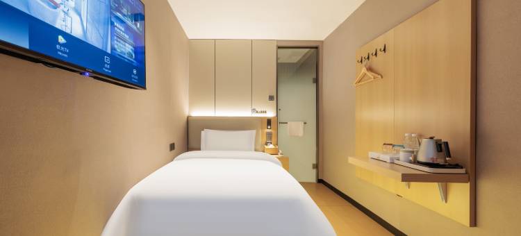 云庭酒店(同济南路地铁站马驹桥店)图片