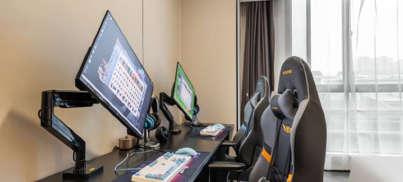 爱电竞酒店(东南大学九龙湖校区诚信大道地铁站店)图片