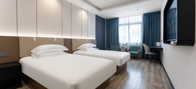 苍南忆居泊酒店(苍南动车站店)图片