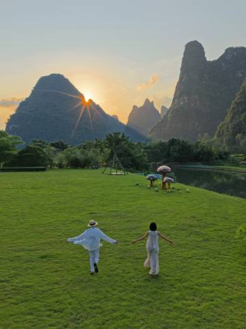 阳朔发呆悬空温泉轻奢极景酒店(十里画廊遇龙河店)图片