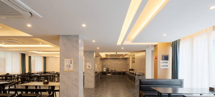 柏纳酒店(安吉九州昌硕广场店)图片