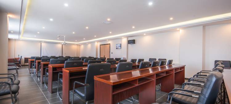 格林豪泰酒店(菏泽定陶区汽车小镇店)图片