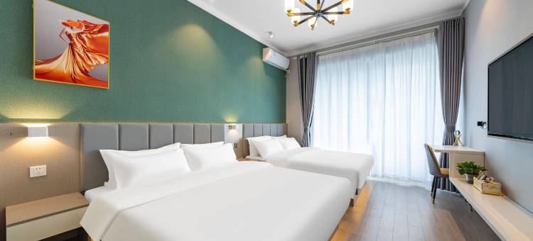 季朵智能影院民宿(洛神湖国家湿地公园东阿汽车站店)图片