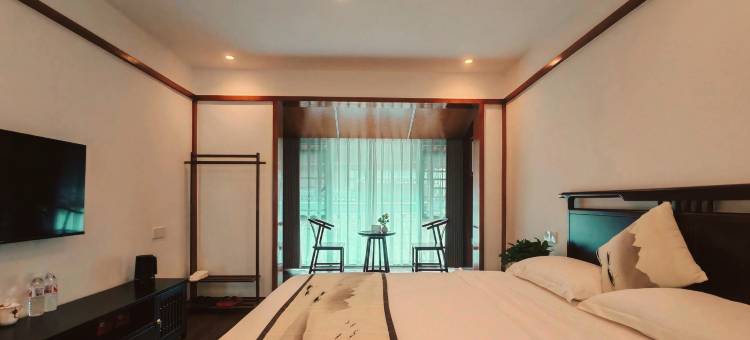 福祥居·极简伴江景观民宿(边城茶峒景区店)图片