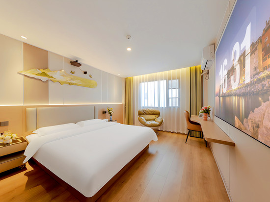 麓亚花园酒店(龙湖北城天街五块石地铁站店)