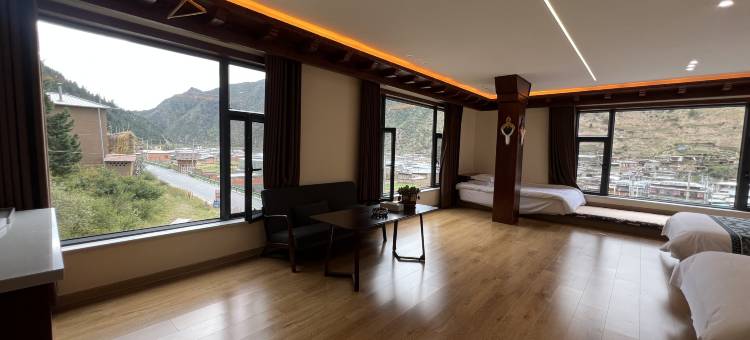 那木塞宝仓精品酒店图片