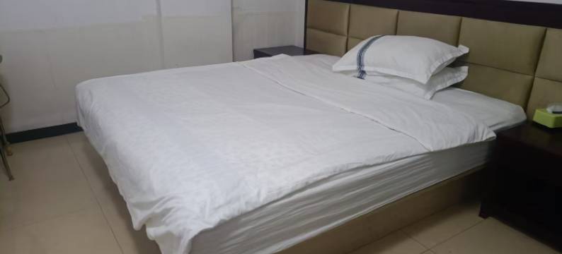 南昌金色楼宾馆(香港街店)图片