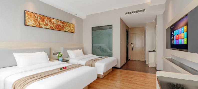 亿嘉林航酒店(昆明老街翠湖公园店)图片