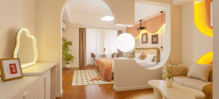 悦见美佳精品民宿(乌海万达广场店)图片