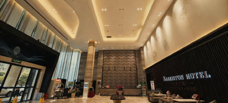 深圳凯雷斯顿酒店(红木古镇红花山地铁站店)图片