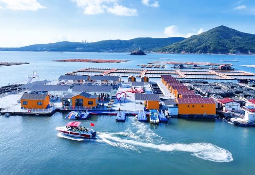 Pingtan in Water One Fishing Raft Seafront Homestay Hotel Overview