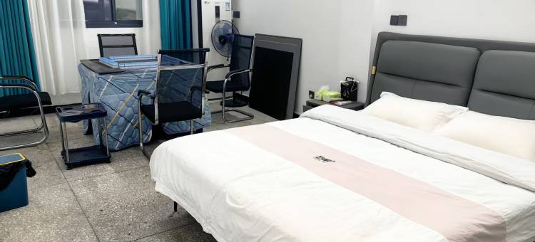 小鹿民宿(中心医院万达广场店)图片