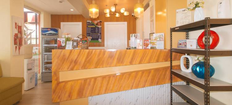 RedDoorz @ Benelio Suites Pavia Iloilo图片