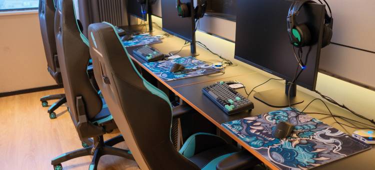 雷神电竞酒店(武汉汉口北轻轨站店)图片