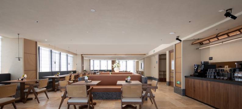 厦门高崎机场火炬园地铁站亚朵酒店图片