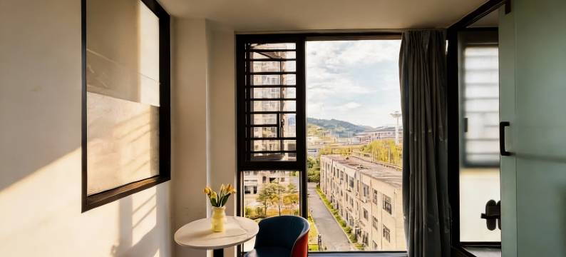 Shimmer·YJ｜逸家高空观景酒店(遵义高铁站店)图片