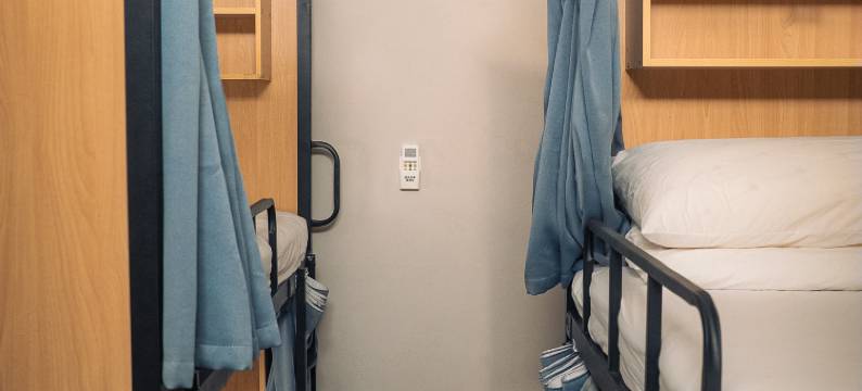 被风吹的人背包客民宿图片