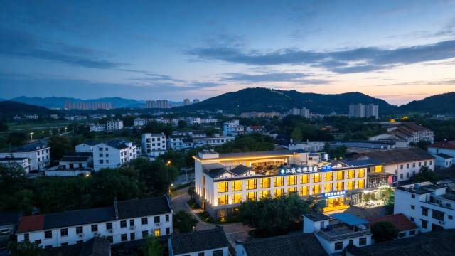 hotel overview picture