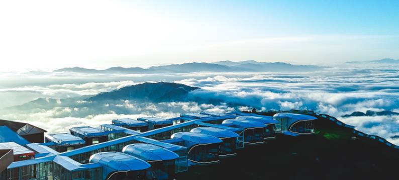 牛背山高原驿站图片