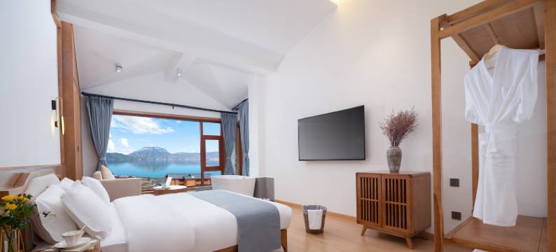 泸沽湖悦山隐精品民宿图片