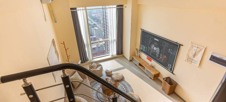 栖牛XN巨幕影院自助民宿(建设路店)图片